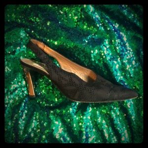 Intake Black and Gold sling Back